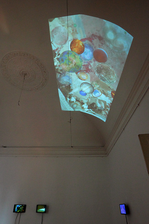 AFTER TIEPOLO as projection, ASCENSION + DEPRESSION MARQUIS on small monitors, Galleria Milano, 2015